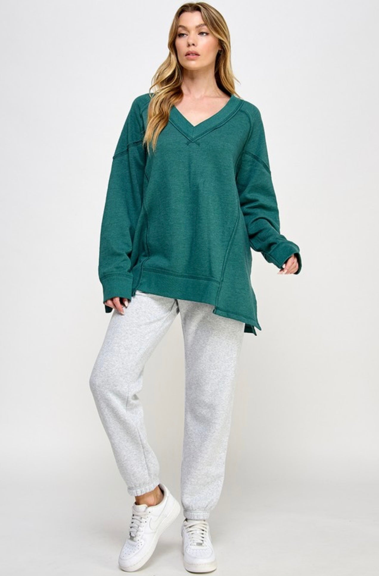 Weekender V-Neck Oversized Pullover